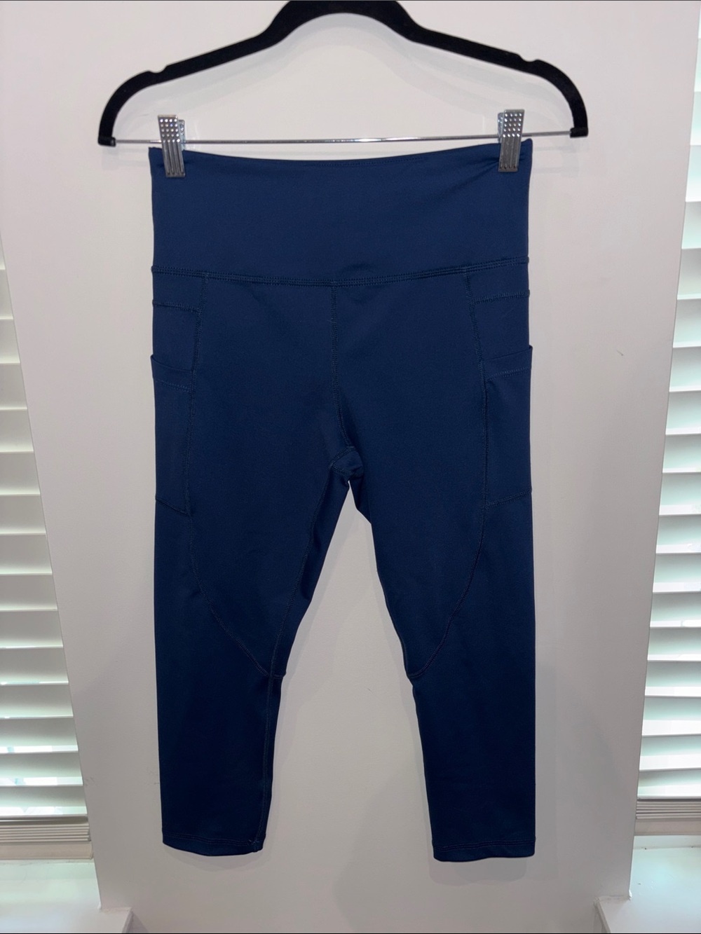 Zyia Capri Leggings